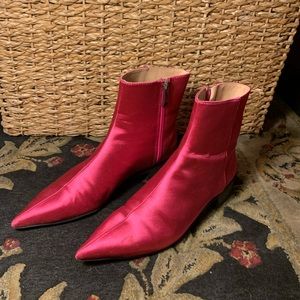 💕ZARA TRAFALUC HOT PINK SATIN ANKLE BOOTS💕